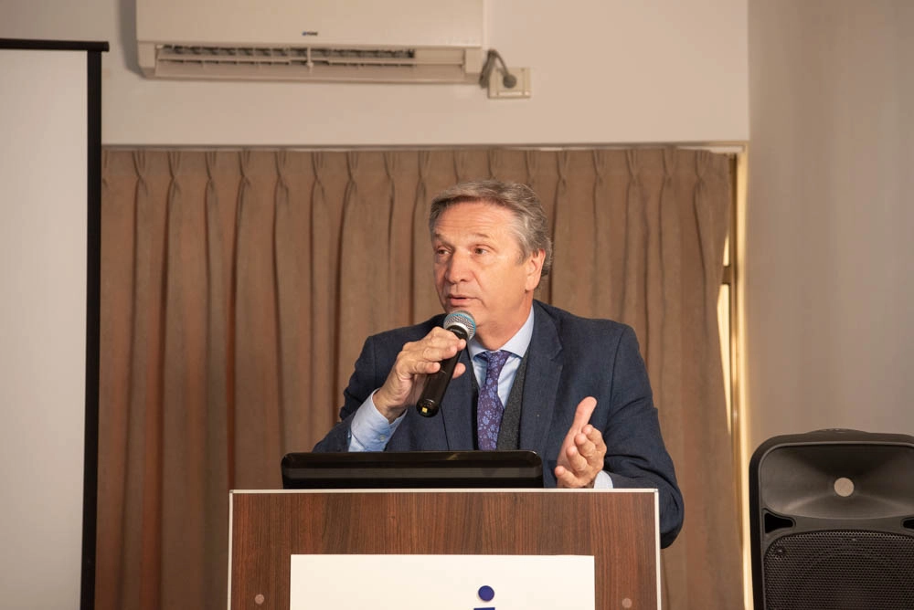 Dr. Luis Scervino